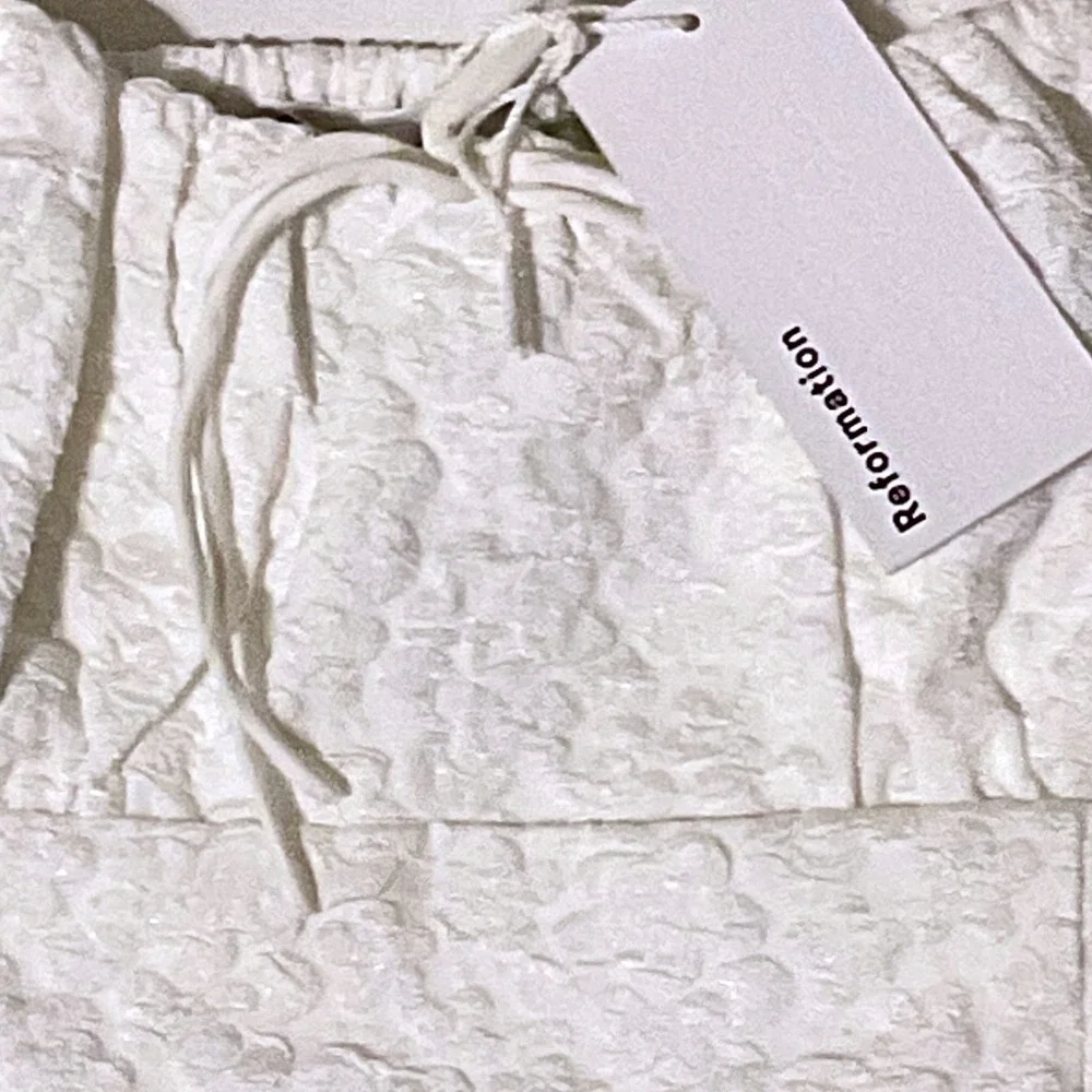 REFORMATION BALIA TOP white floral tank women's blouse bow 8 medium smocked NWT - Picture 4 of 14